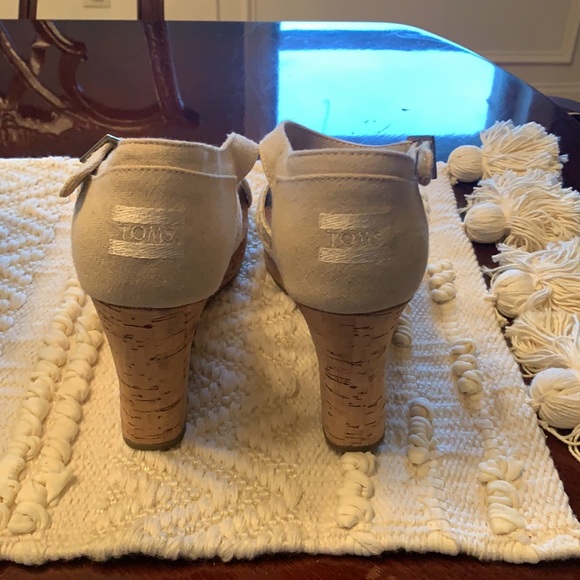 Toms Wedges - Picture 4 of 4